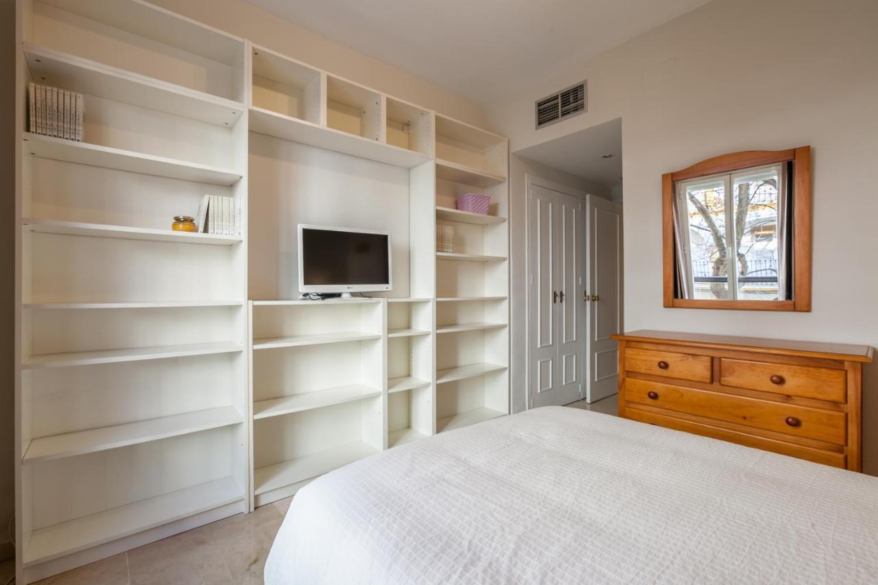 Apartamento Cerca Del Alcazar Con Garaje Privado Σεβίλλη Εξωτερικό φωτογραφία